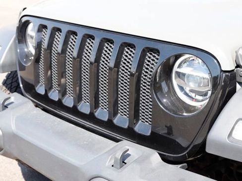 Used 2021 Jeep Wrangler Unlimited Sport AWD/4WD image 11