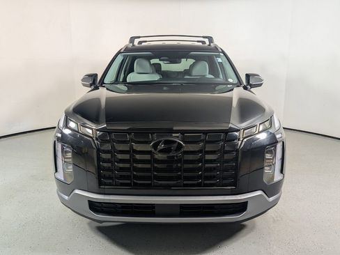 Used 2023 Hyundai Palisade SEL FWD image 2