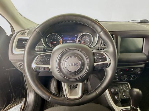 Used 2018 Jeep Compass Sport w/ Tech Group image 11