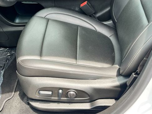 Used 2023 GMC Acadia SLT w/ Elevation Edition FWD image 20