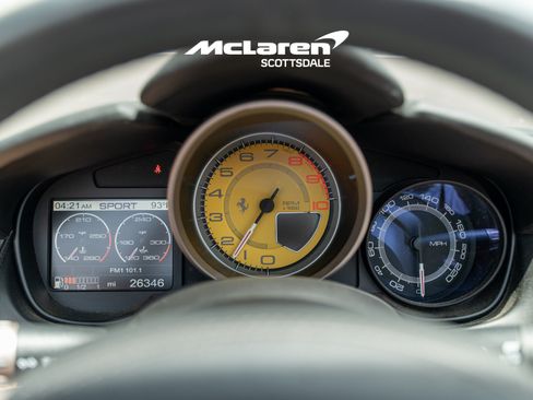 Used 2014 Ferrari California RWD image 16