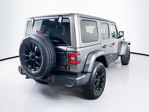 Used 2025 Jeep Wrangler Sahara w/ Safety Group image 9