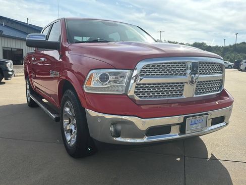 Used 2017 RAM 1500 Laramie AWD/4WD image 33