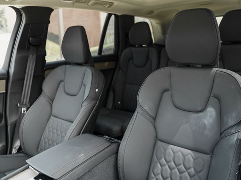 Used 2026 Volvo XC90 B6 Plus AWD/4WD image 22