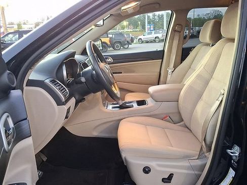 Used 2022 Jeep Grand Cherokee Laredo E w/ Security & Convenience Group AWD/4WD image 10