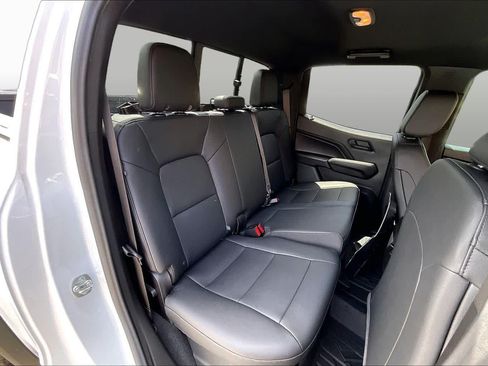 Used 2025 Chevrolet Colorado Trail Boss AWD/4WD image 26