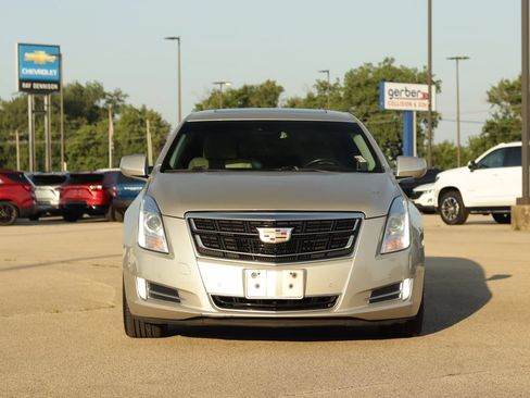 Used 2016 Cadillac XTS Luxury w/ Driver Awareness Package FWD image 2
