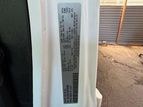 Used 2025 Jeep Wrangler Unlimited Sahara AWD/4WD image 28