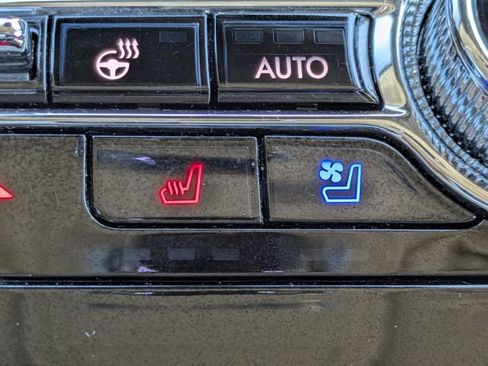 Used 2020 Lincoln Corsair FWD image 23
