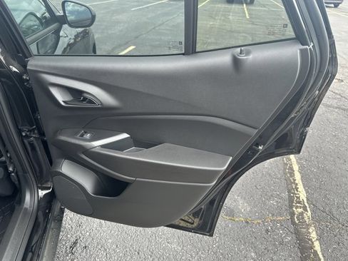 New 2025 Chevrolet Trax ACTIV w/ Sunroof Package image 27