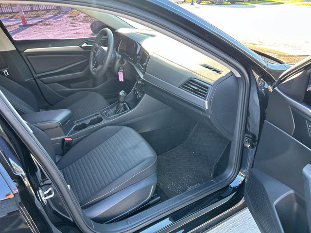 Used 2023 Volkswagen Jetta S FWD image 9