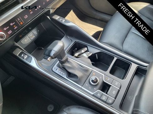 Certified 2024 Kia Sorento S w/ Panoramic Sunroof Package AWD/4WD image 19
