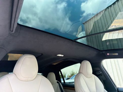 Used 2021 Tesla Model X Long Range image 17