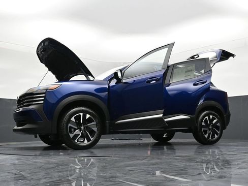 New 2026 Nissan Kicks SV AWD/4WD image 36