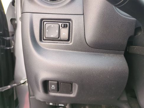 Used 2018 Nissan Versa S Plus image 27