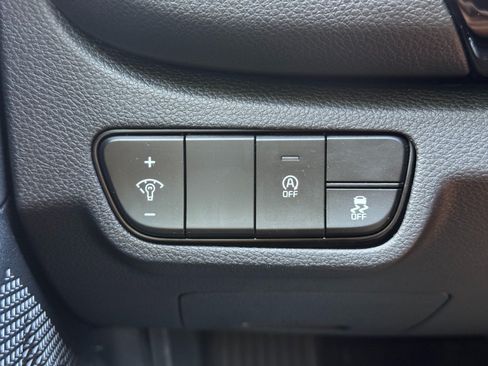 Used 2024 Kia Seltos S FWD image 16