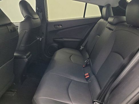 Used 2017 Toyota Prius Four w/ Advanced Technology Package image 18