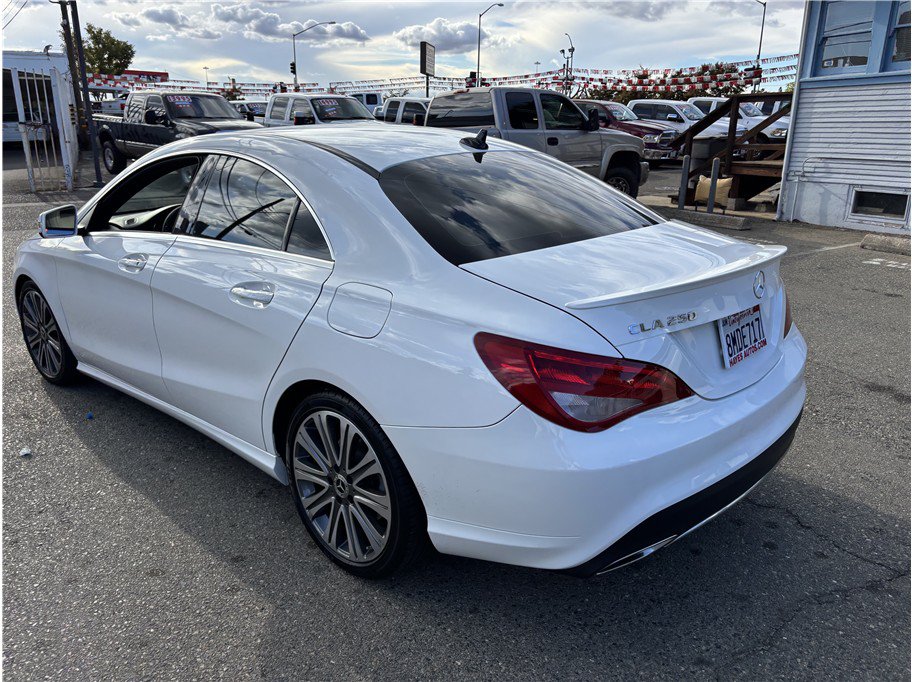 Used 2018 Mercedes-Benz CLA 250 image 7