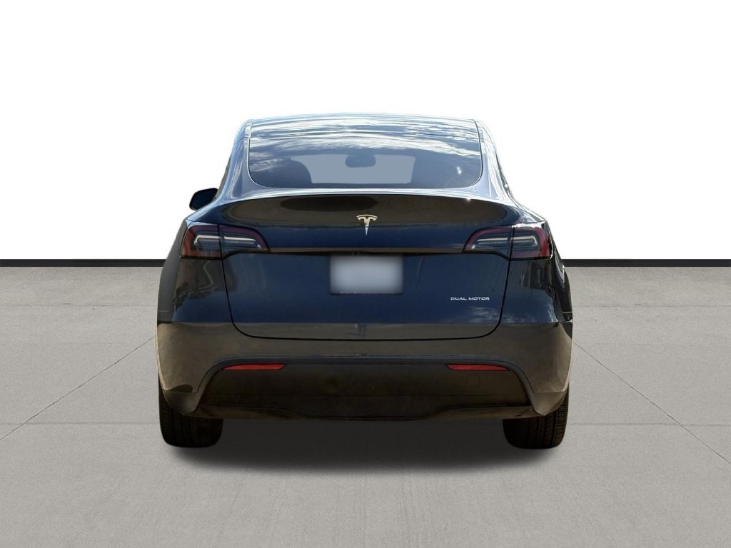 Used 2023 Tesla Model Y Long Range AWD/4WD image 4