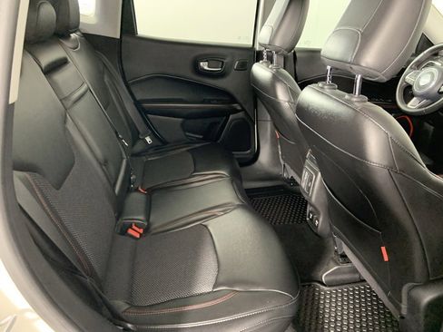 Used 2018 Jeep Compass Trailhawk w/ Navigation Group image 18