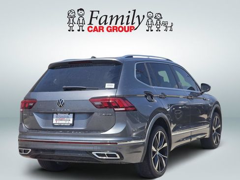 Used 2023 Volkswagen Tiguan SEL R-Line AWD/4WD image 4