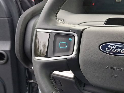 Used 2025 Ford Expedition Active AWD/4WD image 22