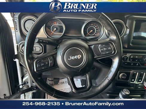 Used 2021 Jeep Wrangler Sport image 17