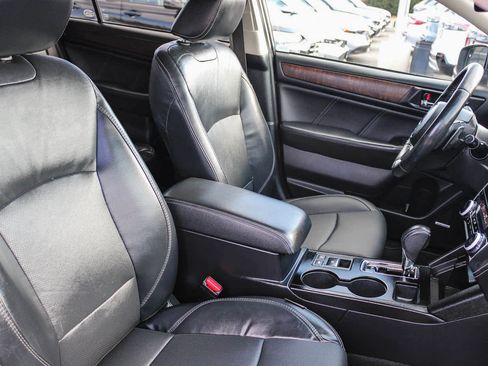 Used 2019 Subaru Outback 2.5i Limited image 16