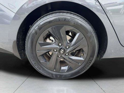 Used 2023 Hyundai Elantra SEL FWD image 65