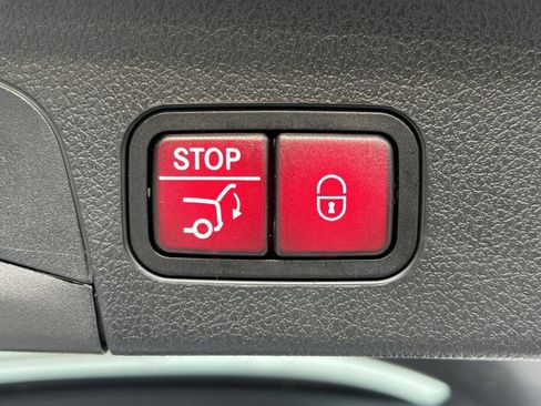 Certified 2025 Mercedes-Benz GLE 350 4MATIC image 25