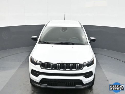 Used 2025 Jeep Compass Sport AWD/4WD image 30