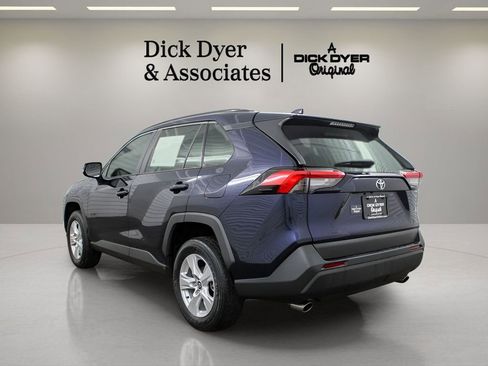 Used 2020 Toyota RAV4 XLE w/ Convenience Package image 5