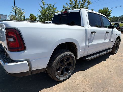 New 2026 RAM 1500 Express AWD/4WD image 8