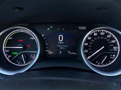 Used 2022 Toyota Camry XLE FWD image 11