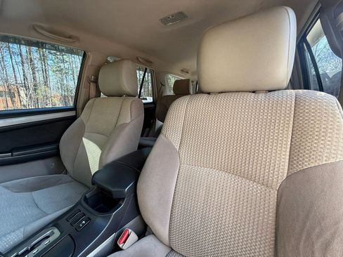 Used 2004 Toyota 4Runner Sport AWD/4WD image 14