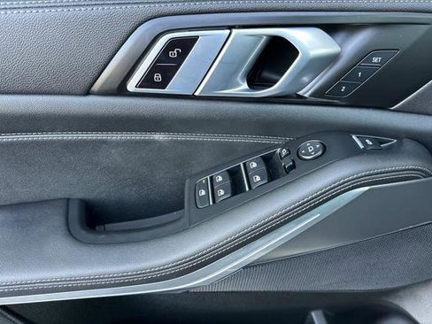 Used 2023 BMW X5 sDrive40i w/ Climate Comfort Package RWD image 10