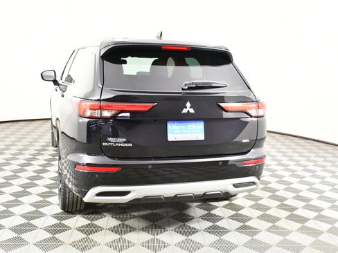 Used 2022 Mitsubishi Outlander SEL image 7