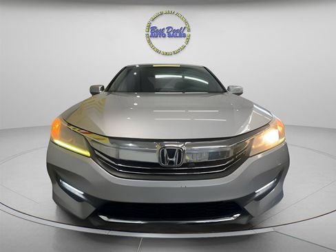 Used 2017 Honda Accord EX-L image 8