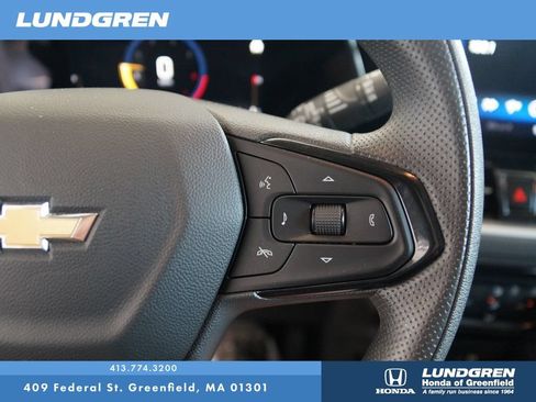 Used 2025 Chevrolet TrailBlazer LT AWD/4WD image 18