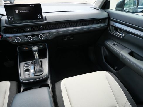 Used 2023 Honda CR-V EX image 11