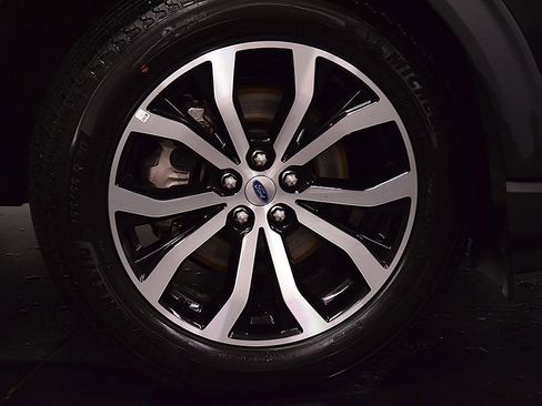 Used 2025 Ford Explorer ST-Line image 10