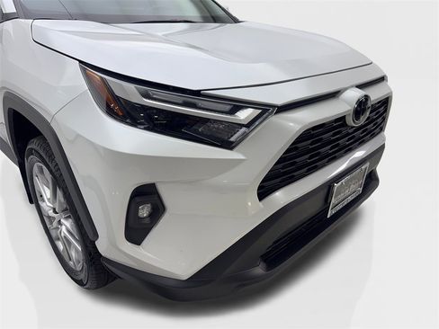 Used 2024 Toyota RAV4 XLE Premium image 17