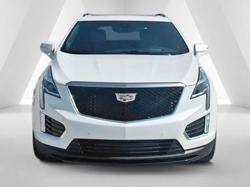 Used 2023 Cadillac XT5 Sportv w/ Technology Package AWD/4WD image 2