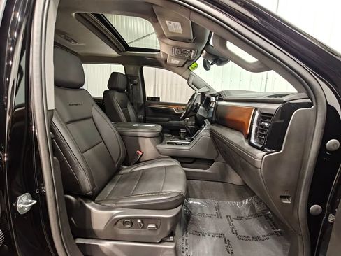 Used 2022 GMC Sierra 1500 Denali w/ Denali Reserve Package AWD/4WD image 39