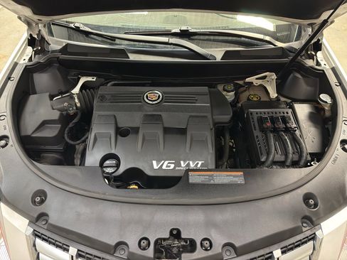 Used 2015 Cadillac SRX Luxury image 32