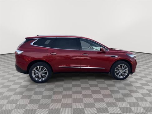 Used 2023 Buick Enclave Essence w/ Experience Buick Package AWD/4WD image 4
