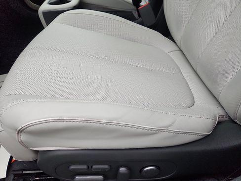 Used 2022 Hyundai Ioniq 5 Limited image 23