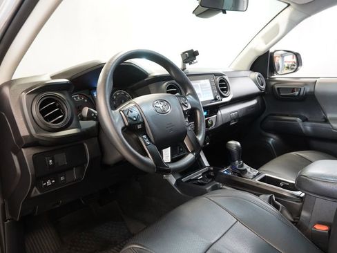 Used 2023 Toyota Tacoma SR AWD/4WD image 6