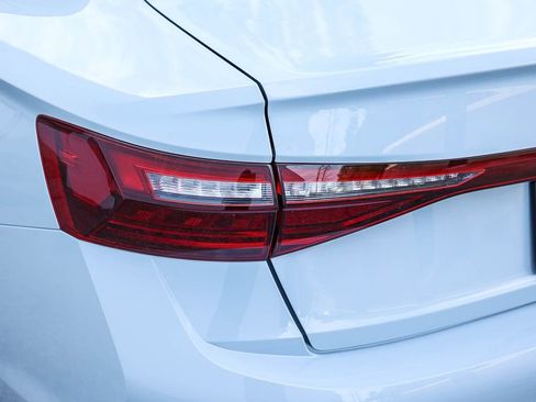 New 2026 Volkswagen Jetta SE image 9