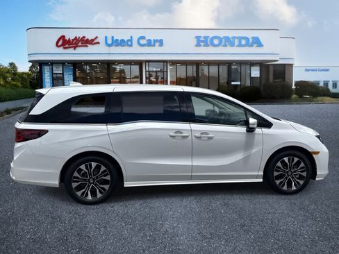 Used 2026 Honda Odyssey Elite image 6